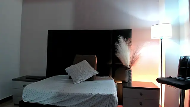 XenaRevelo's cam snapshot