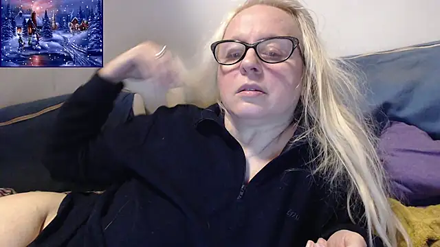 martachatte's cam snapshot