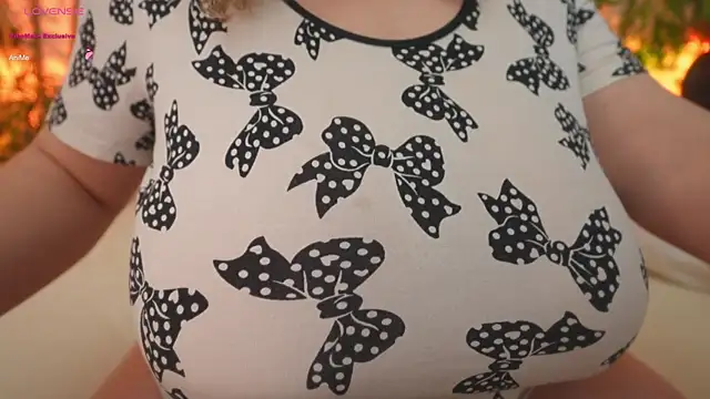 HappyLisa live sex cam