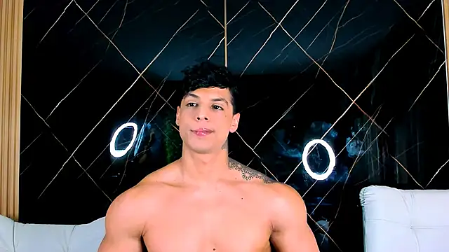 Owen_Muzcle live sex cam