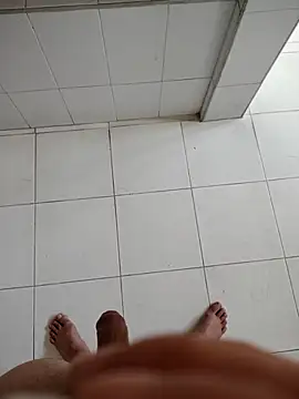 lucy_sluppy_hard's cam snapshot