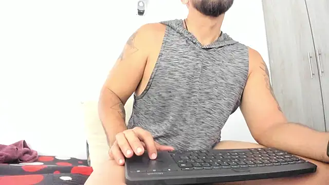 JULESLAKES's cam snapshot