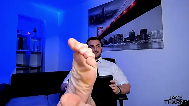 Jace_Thorne's cam snapshot