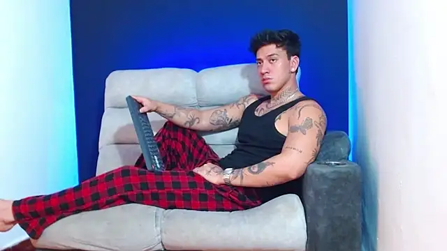 JUSTIN_FULLER1's cam snapshot