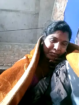 Savita992 live sex cam