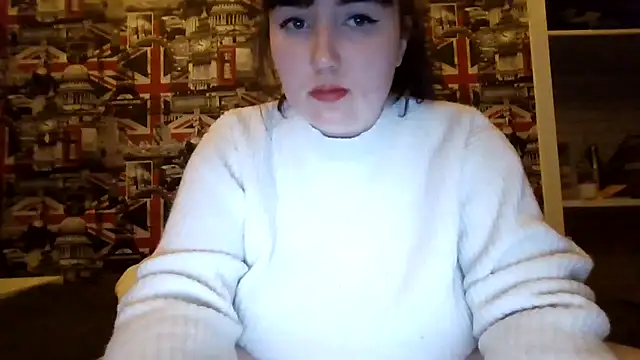 Lynylou live sex cam