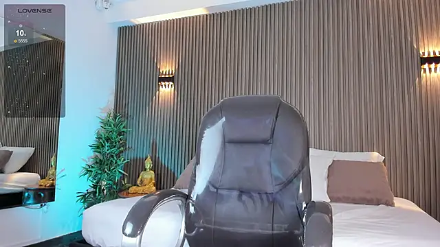 AnahinClar live sex cam