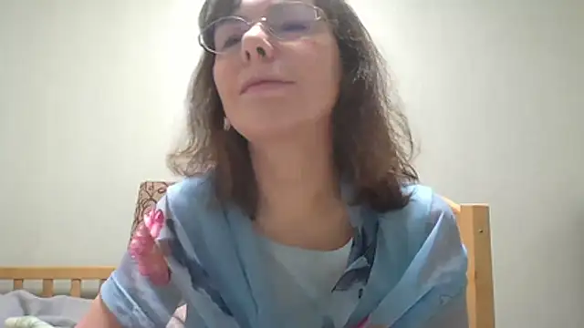 HollyJewel live sex cam