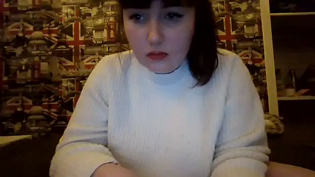 Lynylou live sex cam