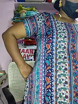 Tamil_devagi's cam snapshot