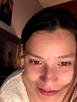 3littleschoolteens's cam snapshot