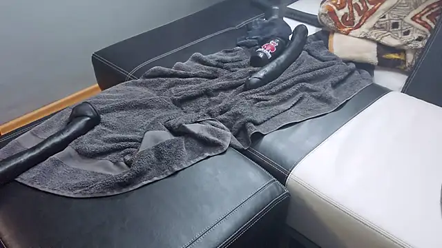 slavic_boy_39 live sex cam