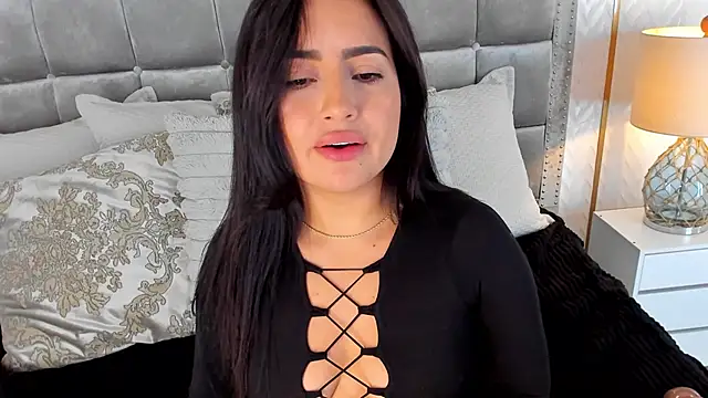 ZaraVesari's cam snapshot