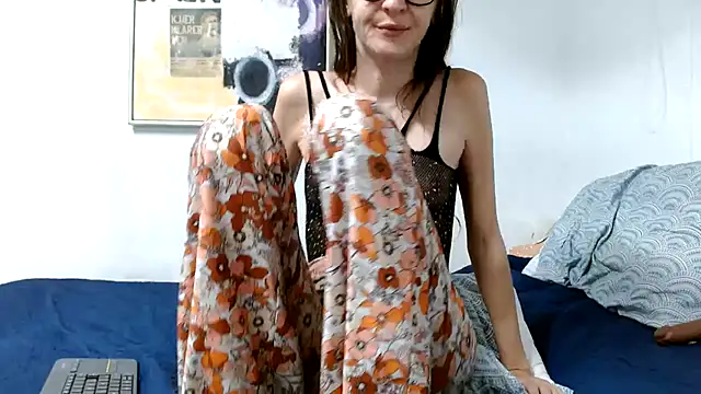 Sonyasays's cam snapshot