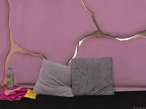 ZoeEclipse's cam snapshot