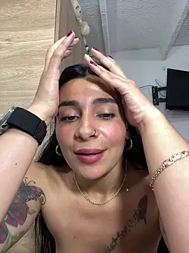 Meganmilk1 live sex cam