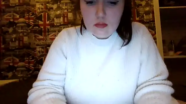 Lynylou's cam snapshot