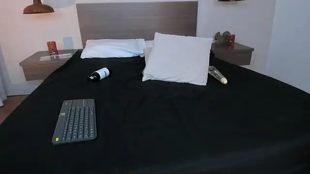 Katyrousee's cam snapshot