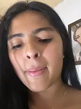 morenaQueen_ live sex cam