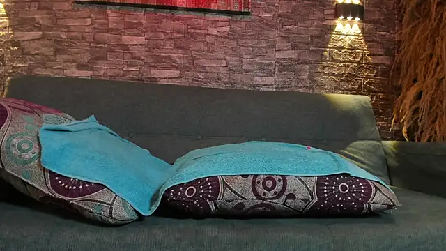 afrodita_aares's cam snapshot