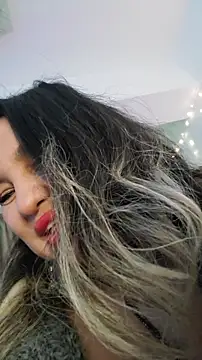 LarissaQuinn's cam snapshot