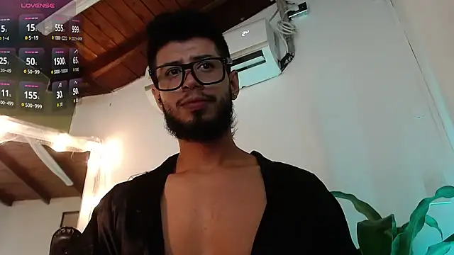 Colby_brown03's cam snapshot