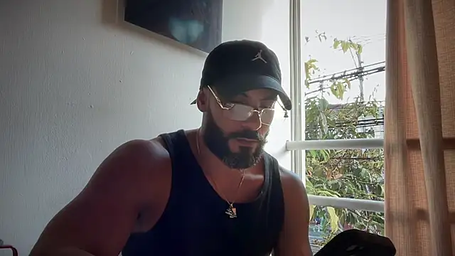 romeolovedark's cam snapshot