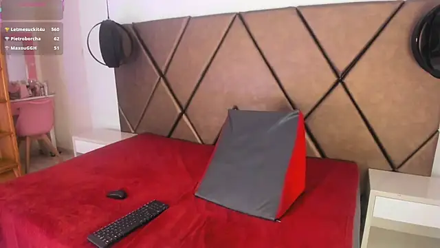 PenelopeGuzman__ live sex cam