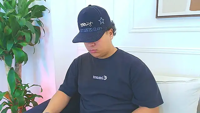 Naim_Bennetsex's cam snapshot