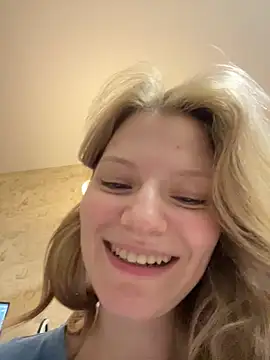 MaryHiggins live sex cam