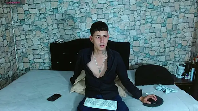 Bastiaan_28 live sex cam