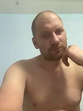 Krzysiekg123 live sex cam