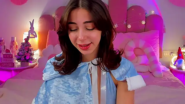 ElsaYoung's cam snapshot