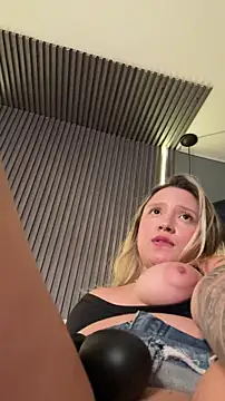 MiaPetit_'s cam snapshot