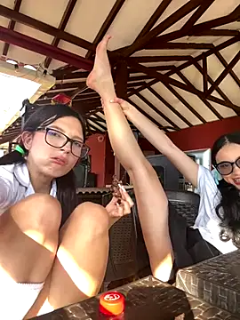 l0lita_sweet live sex cam