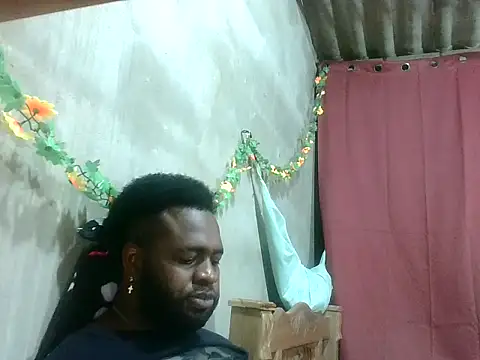 2ocmaxi live sex cam