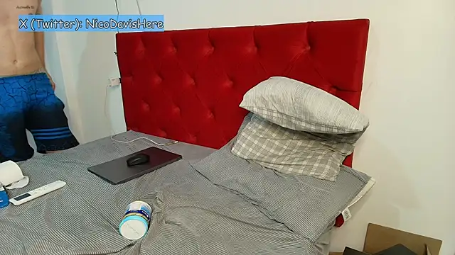 NicoDavisOfficial live sex cam