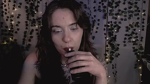 risha_laas's cam snapshot