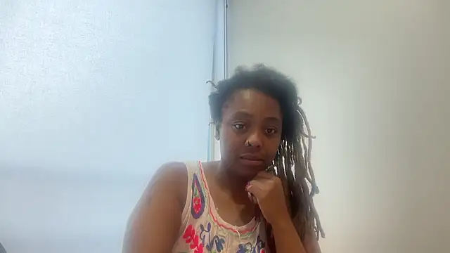 ChocolateCakeQueen live sex cam