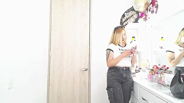 Barbie_girl_69's cam snapshot