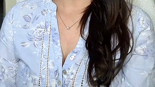 Naina_For_You's cam snapshot