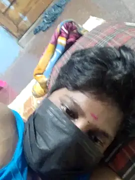 divyatamil143's cam snapshot