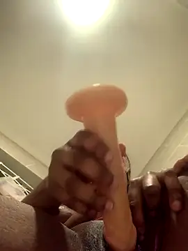 Creamy_bitchxxx's cam snapshot