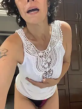 MireyaTorresGu live sex cam