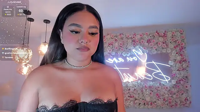 GabriellaLee live sex cam
