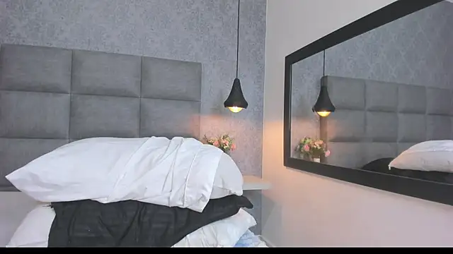 emilyy_r's cam snapshot