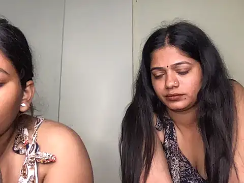 HoleyCoupon's cam snapshot