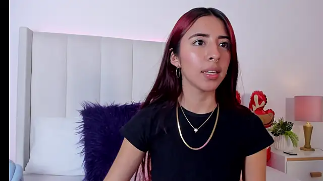 Mirandaa_Rogers's cam snapshot