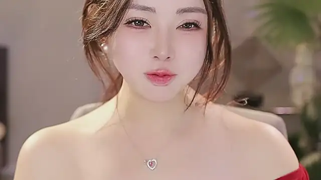 Qiaoqiao__ live sex cam
