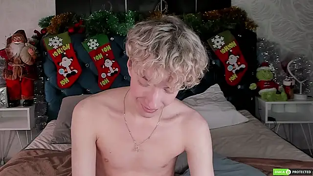 TrevorBenson live sex cam